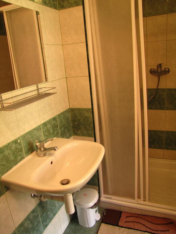 Privat Ave Villa Liptovsky Trnovec Bilik gambar